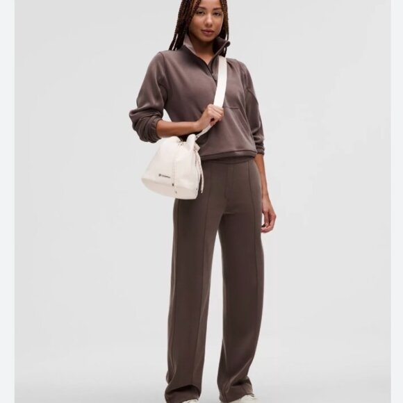 NWT Lululemon Drawstring Bucket Crossbody Bag 5L -Unopened - Picture 2 of 6